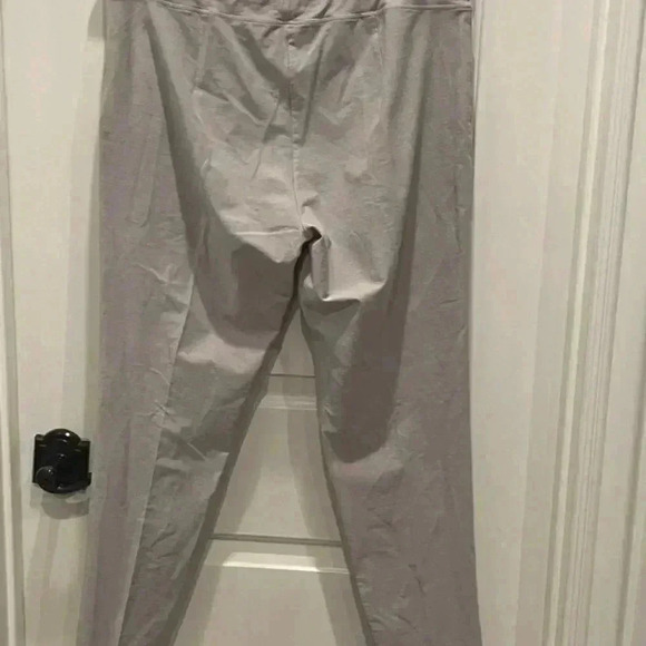 EILEEN FISHER ELEGANT GREY PANTS / LEGGINGS SIZE MEDIUM DATE WORK CASUAL - Picture 3 of 3
